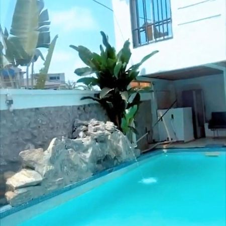 Appartement 2 Chambres Residence Avec Piscine Яунде Екстер'єр фото